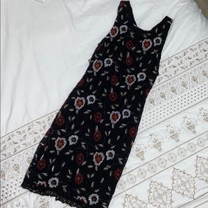 Embroidered tight fitted dress